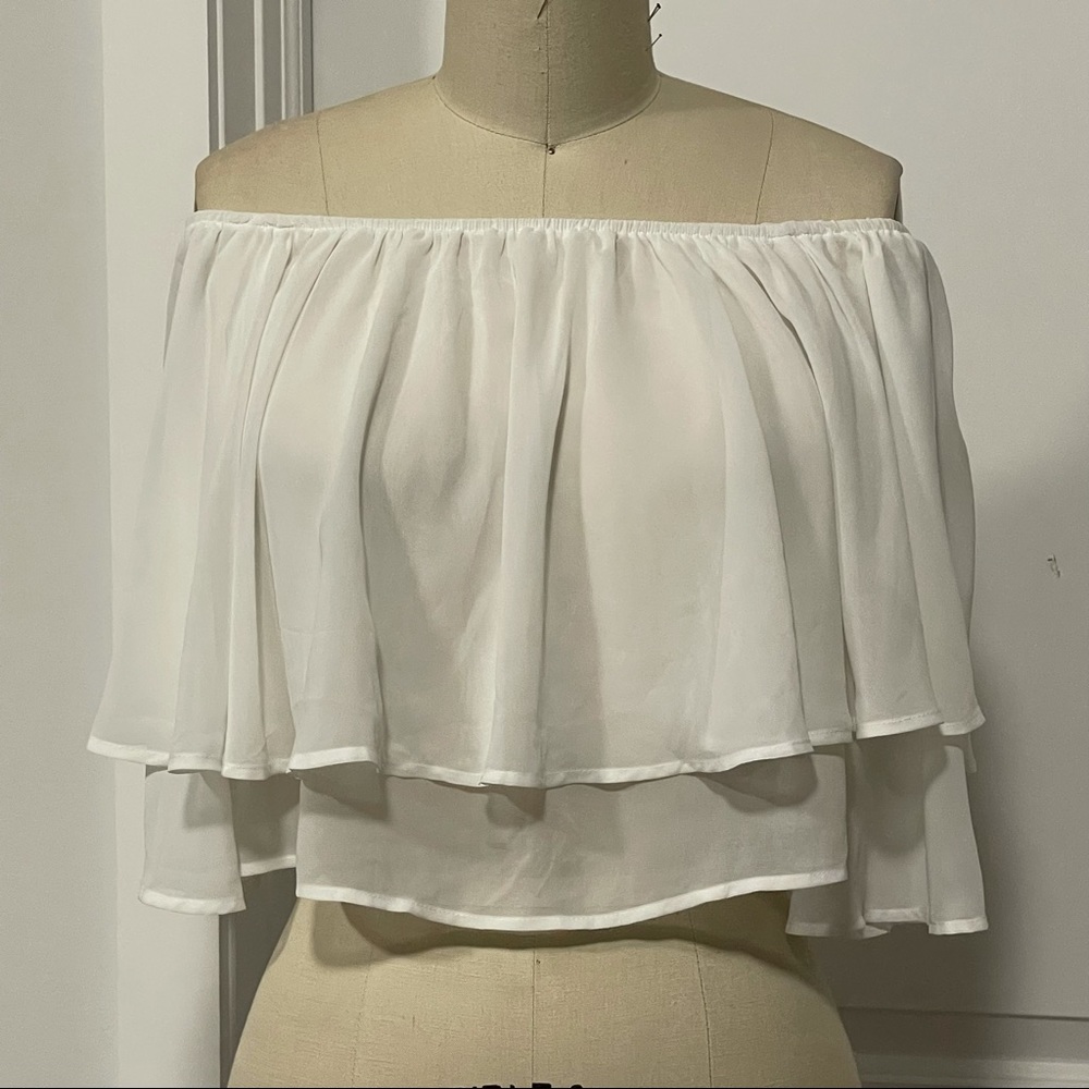 Forever 21 Strapless Flowy Crop Top